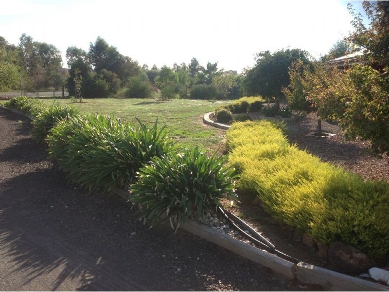 10 Valley Court, Yarrawonga VIC 3730