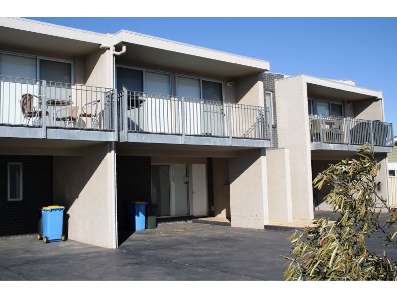 3/21-23 Bank, Yarrawonga VIC 3730