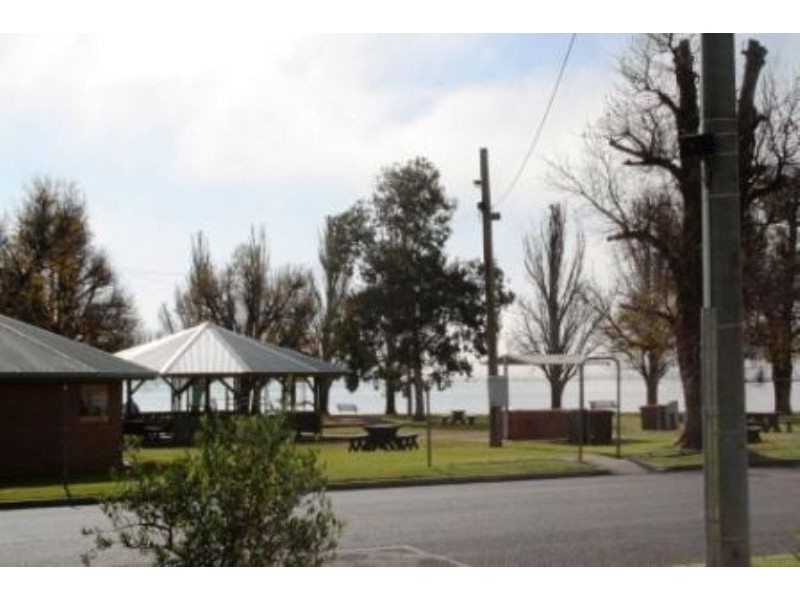 3/21-23 Bank, Yarrawonga VIC 3730