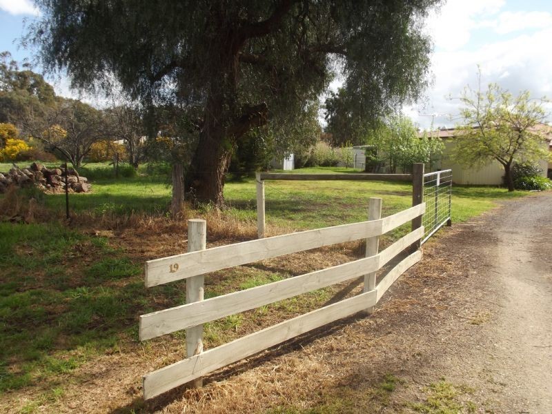 19 Ligar Street, Yarrawonga VIC 3730