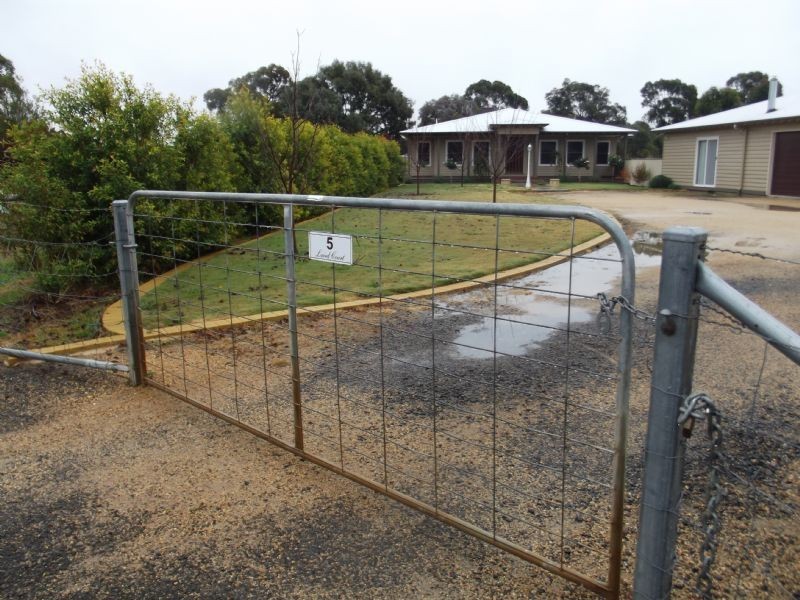 5 Laird Court, Yarrawonga VIC 3730