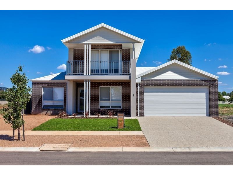 7 Shell Close, Yarrawonga VIC 3730