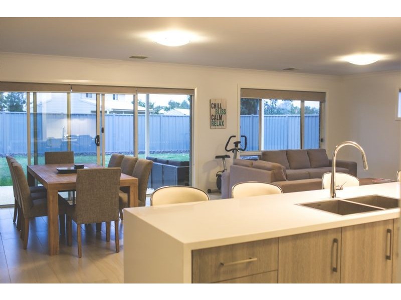 7 Shell Close, Yarrawonga VIC 3730