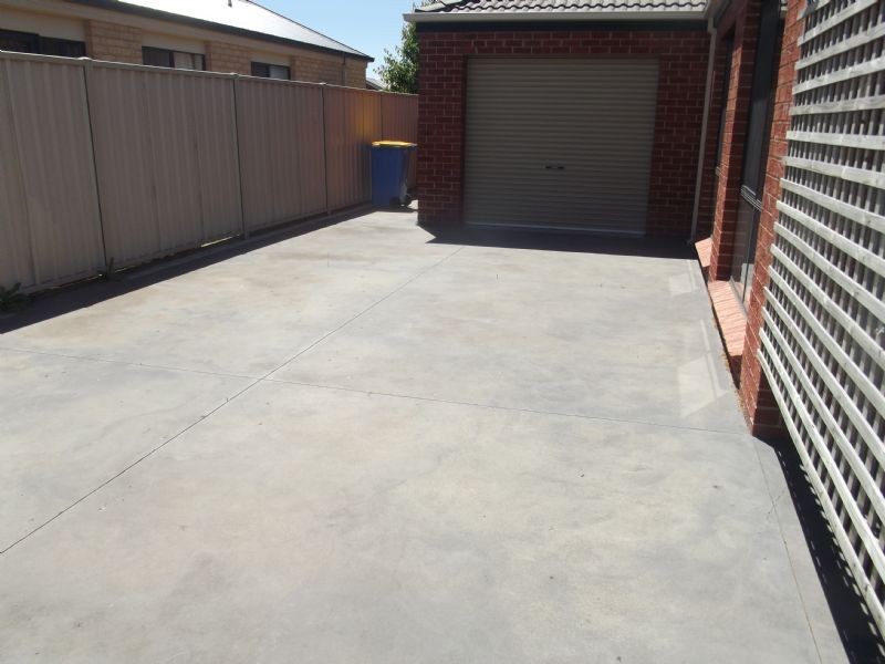 15 Derry Drive, Yarrawonga VIC 3730
