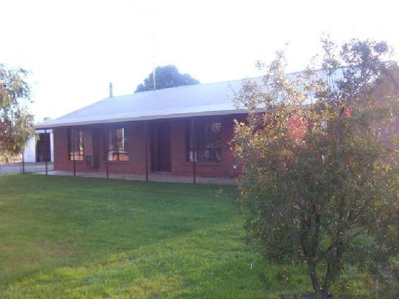 43 Meakins Avenue, Violet Town VIC 3669