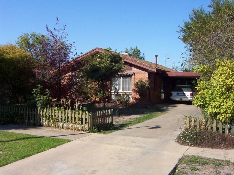 6 Rose Court, Benalla VIC 3672