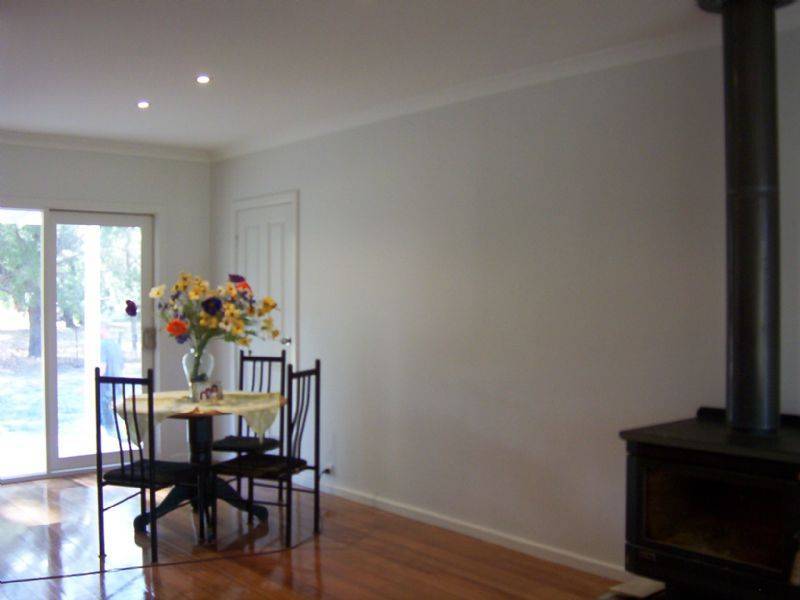 6 Lilac Street, Violet Town VIC 3669