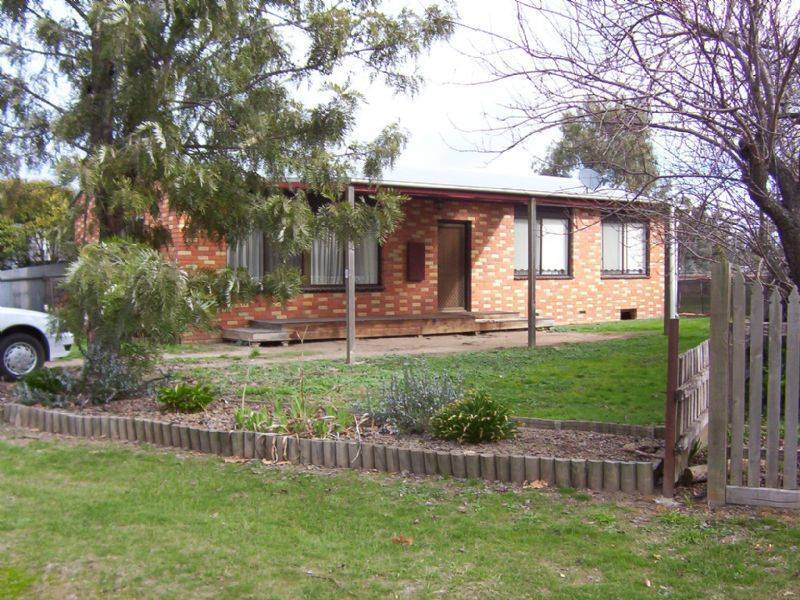 39 Palmerston Street, Baddaginnie VIC 3670