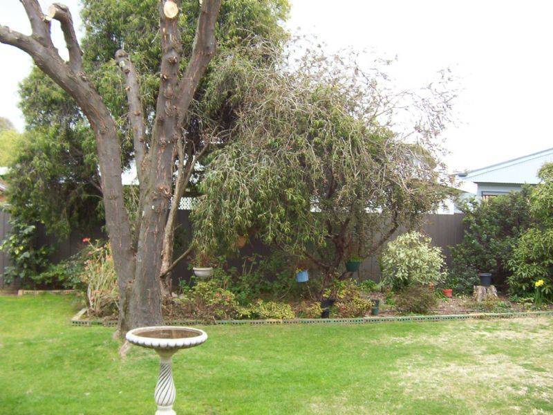 2/14 Charles Street, Benalla VIC 3672