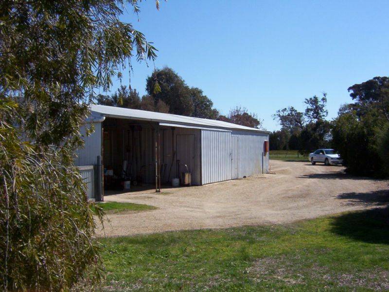 86 GARDNER ROAD, Benalla VIC 3672