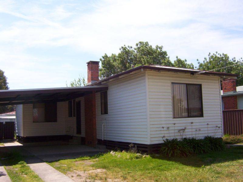 4 ALBERT STREET, Benalla VIC 3672