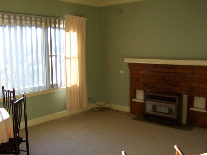 12 LILY STREET, Violet Town VIC 3669
