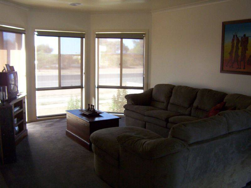 30 Kilfeera Road, Benalla VIC 3672