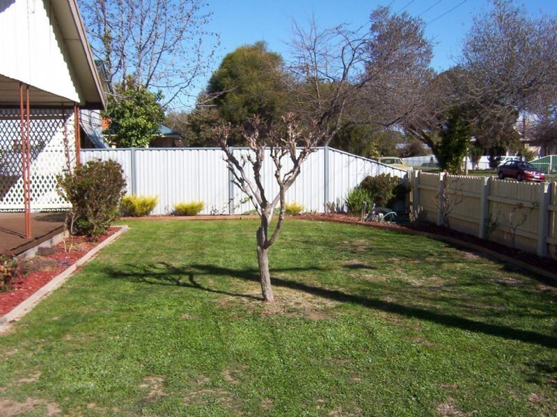 3 Tomkins Parade, Benalla VIC 3672