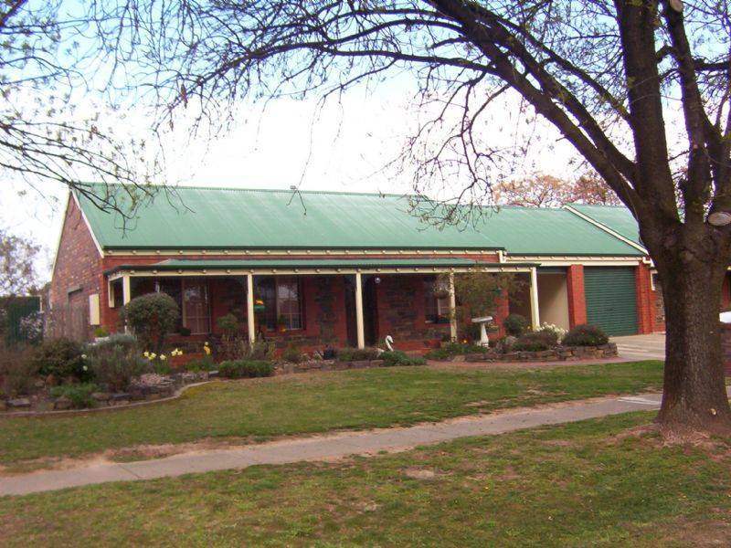 1/3 Shadforth Street, Benalla VIC 3672