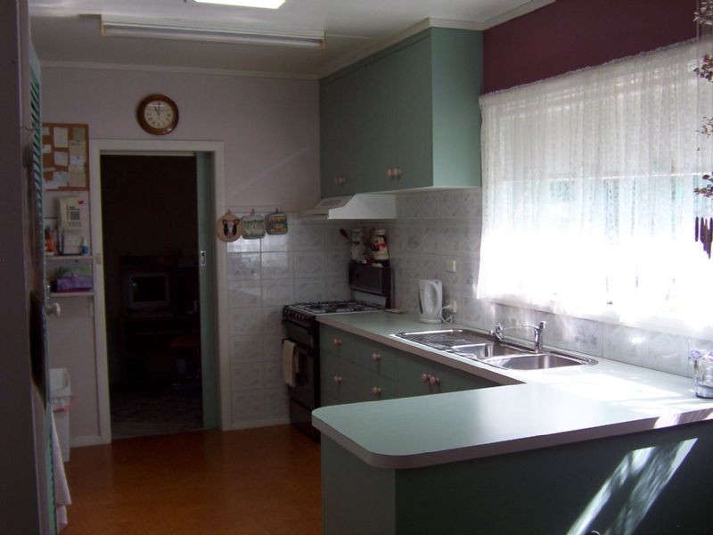 31 Helms Court, Benalla VIC 3672