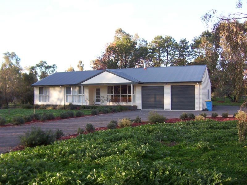 6 Lilac Street, Violet Town VIC 3669