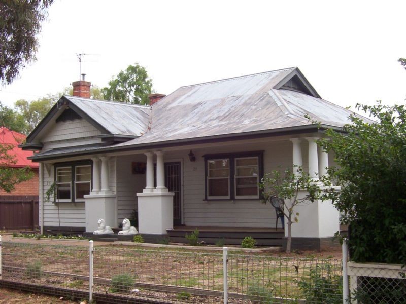 25 Maginness Street, Benalla VIC 3672