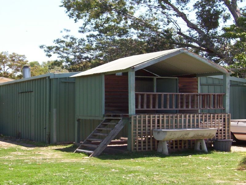 12 Riverview Rd, Benalla VIC 3672