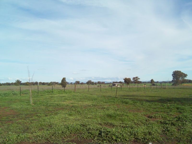 10 Neale Road, Goorambat VIC 3725