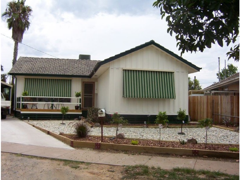 4 Ross Crt, Benalla VIC 3672