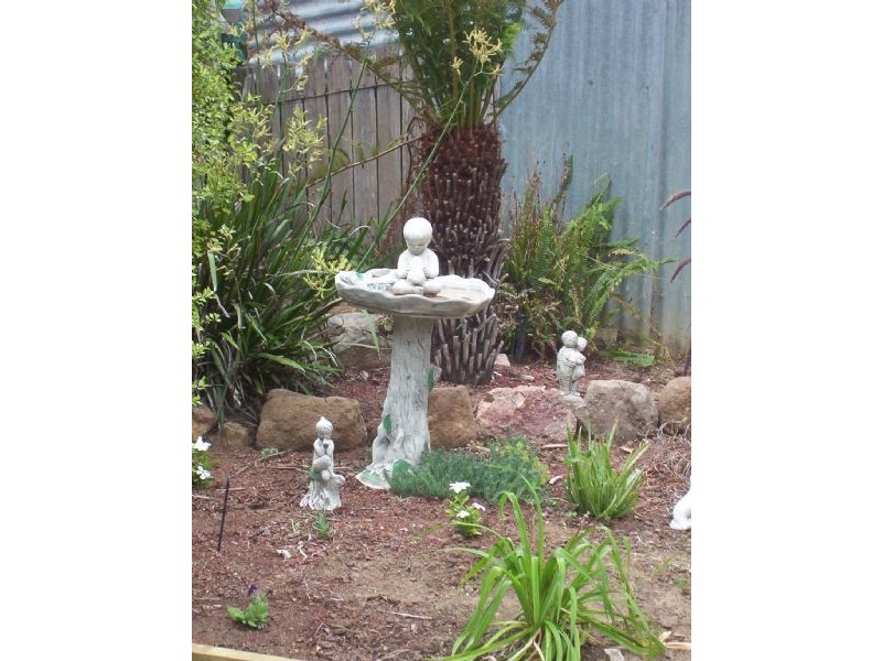 4 Ross Crt, Benalla VIC 3672