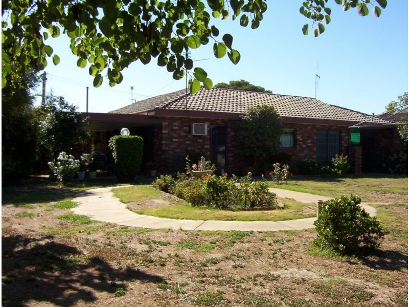 15 Warana Court, Benalla VIC 3672