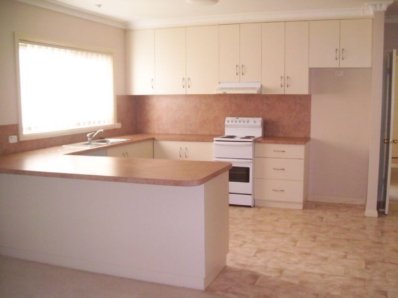 2/17 Witt Street, Benalla VIC 3672