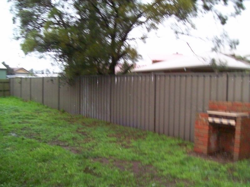 2/13 Kurrajong court, Benalla VIC 3672