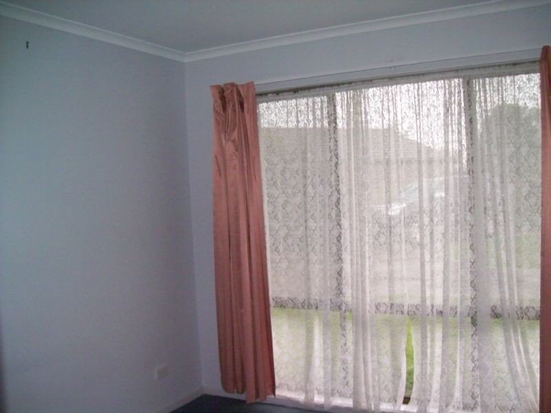 2/13 Kurrajong court, Benalla VIC 3672