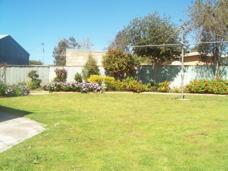 6 Cook Street, Benalla VIC 3672