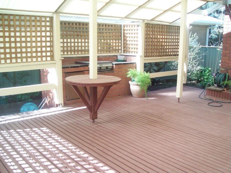 6  Neil Avenue, Benalla VIC 3672