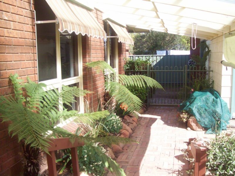 6  Neil Avenue, Benalla VIC 3672