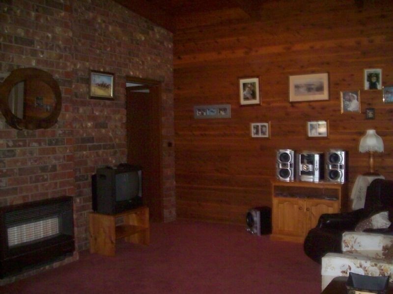 6  Neil Avenue, Benalla VIC 3672