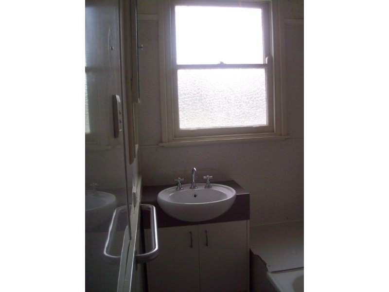 4  Russell, Benalla VIC 3672