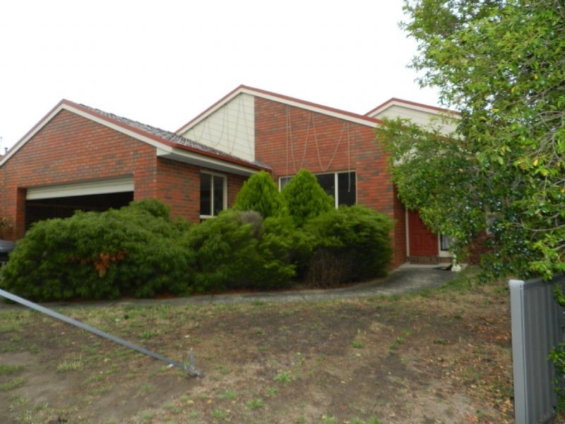 4 Chelsea Place, Alfredton VIC 3350