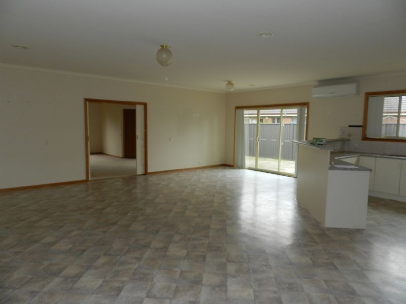 4 Chelsea Place, Alfredton VIC 3350