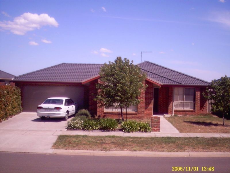 227 Whitelaw Avenue, Delacombe VIC 3356