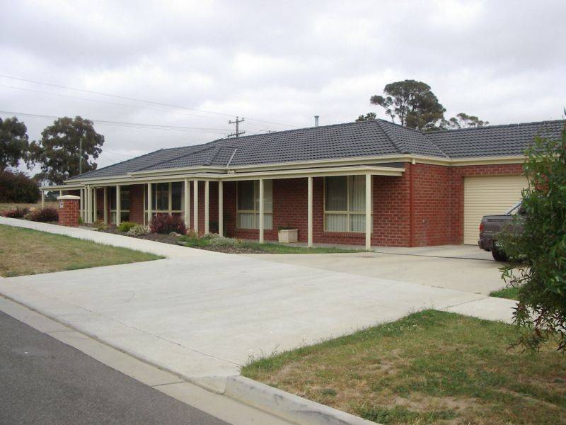 1 Canadian Springs Drive, Ballarat VIC 3350