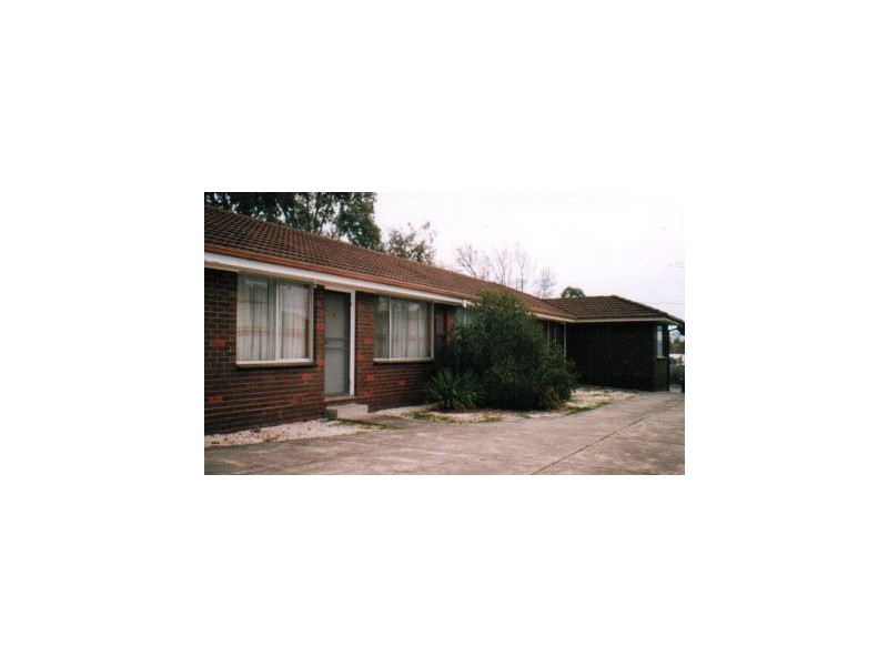 2/703 Tress Street, Mount Pleasant VIC 3350