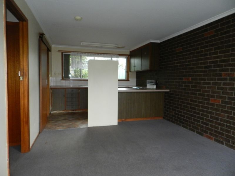 2/703 Tress Street, Mount Pleasant VIC 3350