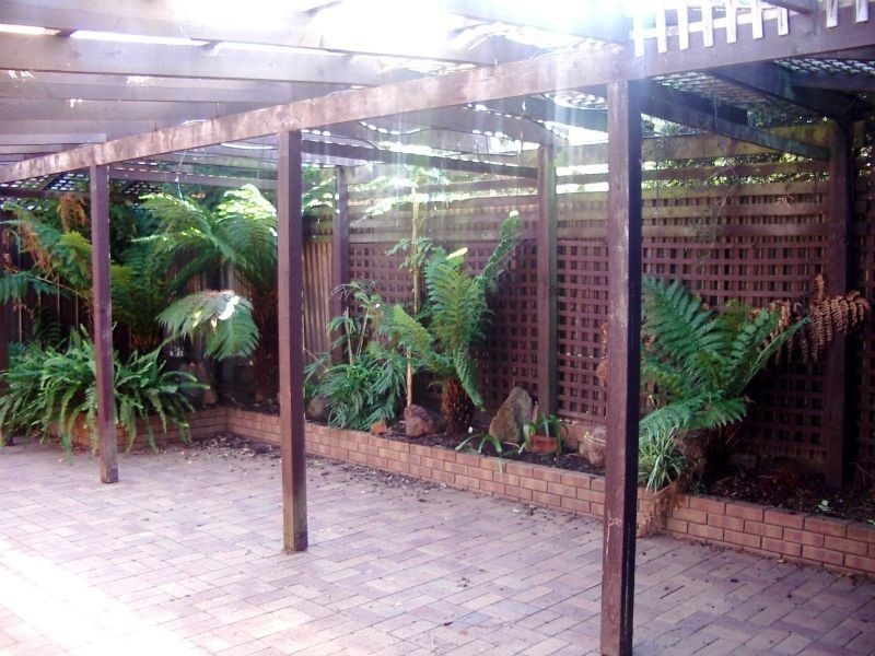 6 Oddie Street, Lake Wendouree VIC 3350