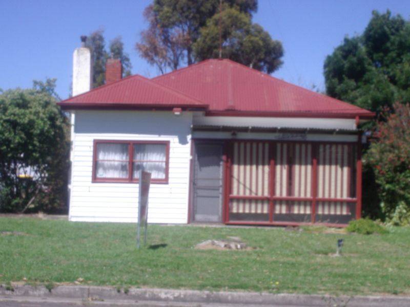 33 Yarrowee Street, Sebastopol VIC 3356