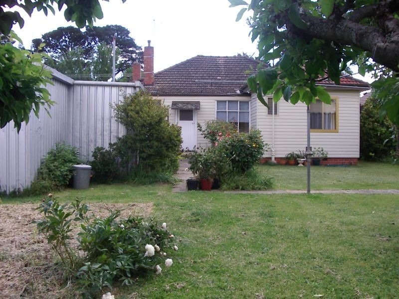 915 Pleasant St , Redan VIC 3350