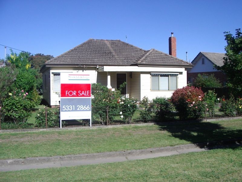 915 Pleasant St , Redan VIC 3350