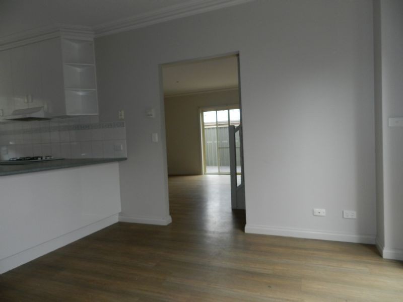 2/11 Little Raglan Street, Ballarat VIC 3350