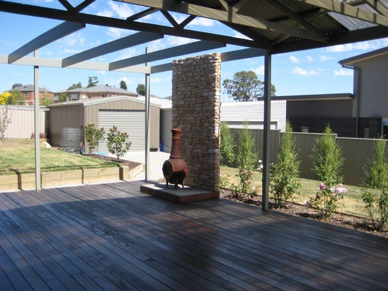 11 Pinevale Way, Ballarat North VIC 3350