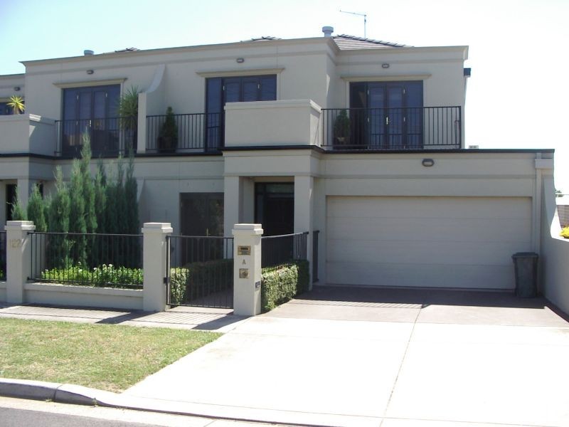 122A Burnbank Street, Lake Wendouree VIC 3350