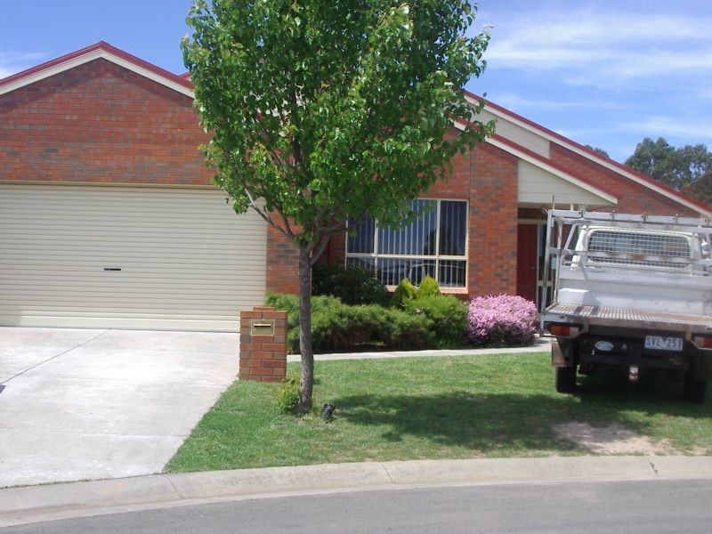 4 Chelsea Place, Alfredton VIC 3350