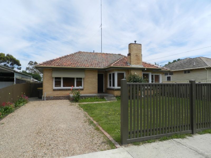 26 Longley Street, Alfredton VIC 3350